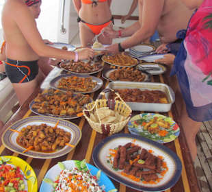 Еда из пойманной рыбы