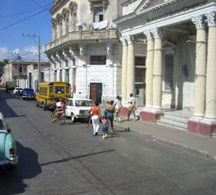Straßenszene in Cienfuegos