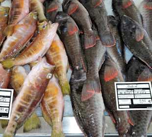 In der Fischabteilung der Markthalle