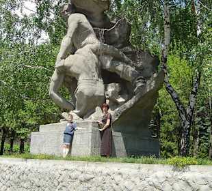 Монумент Площади Героев