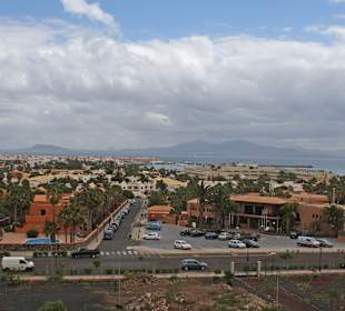 Blick von der Großen Wasserrutsche auf Corralejo