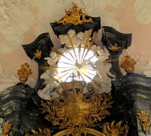 Rundgang durch die Rokoko-Kapelle