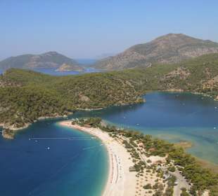 Widok z lotu ptaka na zatokę