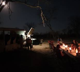 Dinner im Camp in Botswana