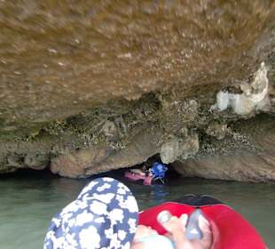 Fahrt mit dem Kanu durch die Grotte