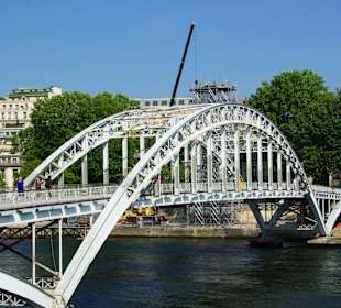 Tolle Brücken über der Seine