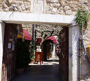 Einer der vielen Eingänge