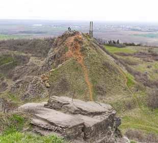 Vulkan mit Krater