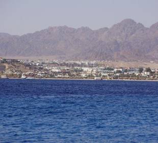 Vom Meer aus Küste von Naama Bay