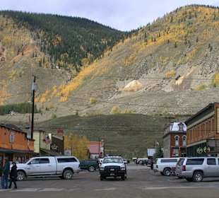 Straße vom Zug zur Hauptstraße