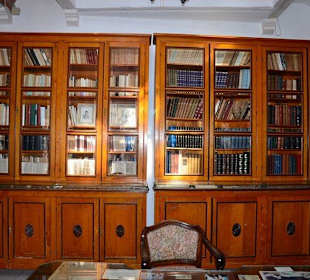 Wnętrza muzeum - biblioteka