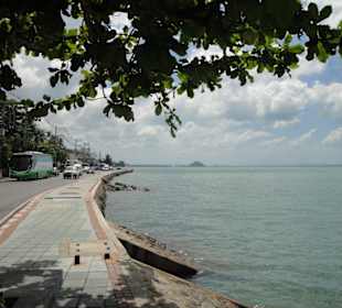 Uferpromenade in Nathon