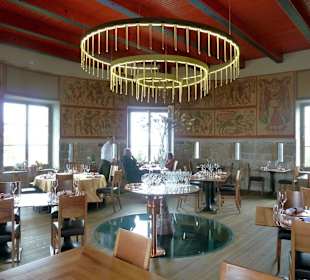 Gastraum im Burgturm