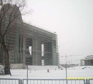 Świątynia w budowie.