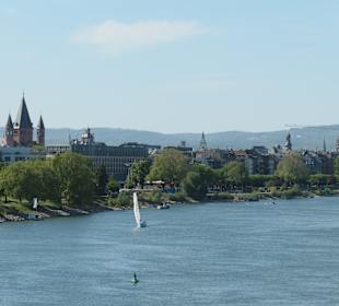 Rheinpromenaden-Bummel in Mainz