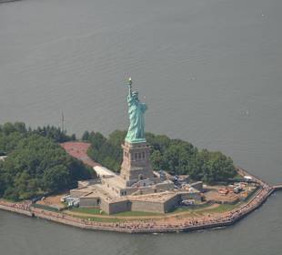 Mit Liberty Helicopter NYC erkunden...