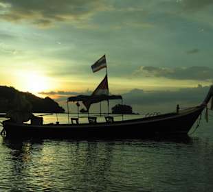 Long Tail Tauchboot direkt vor der Tauchbasis