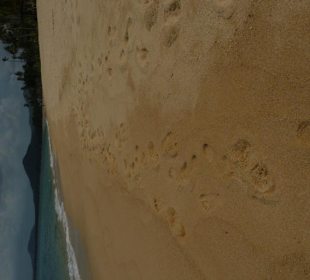 Maenam Beach, Hotelstrand