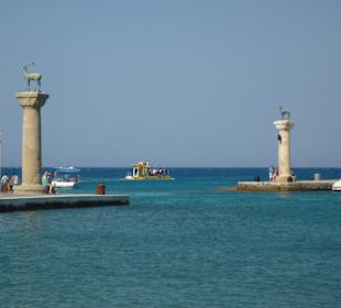 Hafeneingang in Rhodos