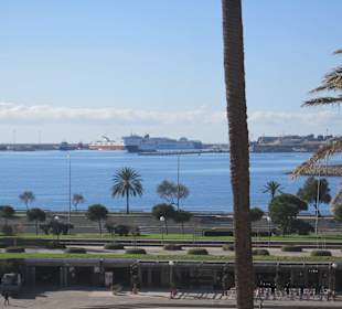 Von der Kathedrale zum Hafen