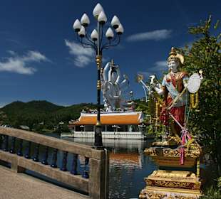 Wat Plai Laem