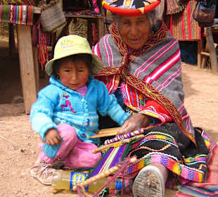 Indigenas machen Artesanias