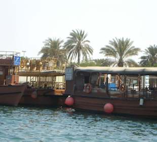 Blick auf andere Fährboote