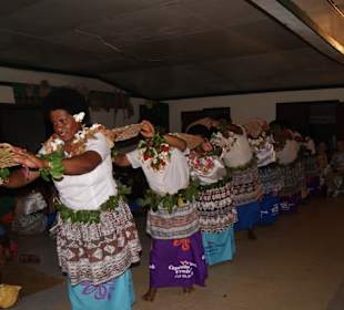 "Meke", Traditioneller Dorftanz