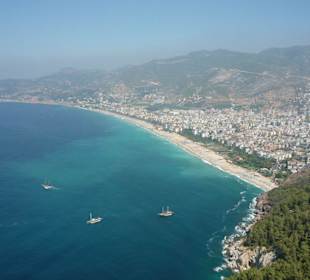 Blick von der Burg zum Kleopatra Strand