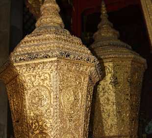 Begräbnisurnen in Vat Xienthong