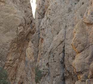 Einfahrt ins Gebirge