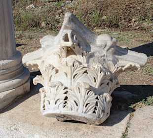 Časť antického stlpu