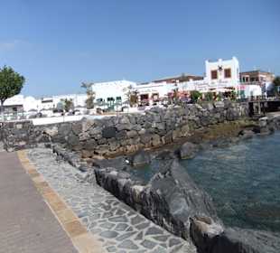 Jachthafen/ Einkaufszentrum