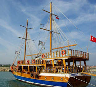 Neuer kleiner Hafen beim Hotel Royal Dragon