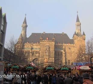 Der Weihnachtsmarkt auf dem Katschhof