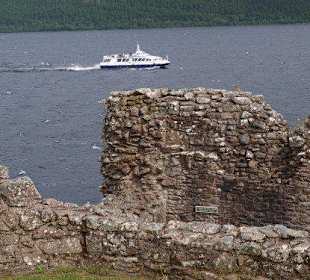Schiffverkehr am Loch