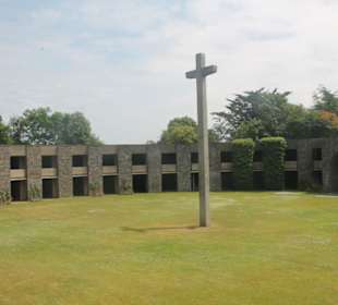 Deutsche Kriegsgräberstätte Mont d’Huisnes