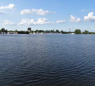 Blick über das Wasser des Wieltsees