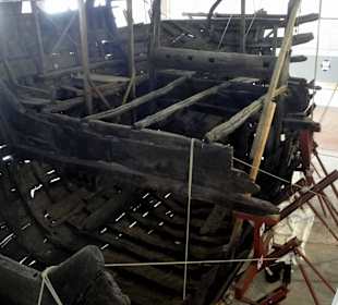 Die alte und restaurierte Hansekogge