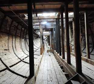 Alter Bootsrumpf begehbar