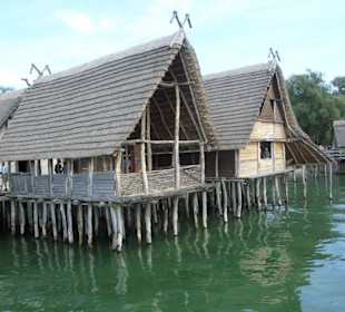 Pfahlbauten