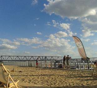 Liegen direkt mit Rheinblick