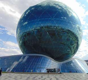 "Nur Alem" Museum für Zukunftsenergien in Astana