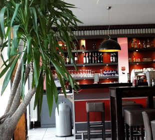 Blick in den Gastraum im Erdgeschoss