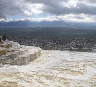 Terrassen mit Blick ins Dorf