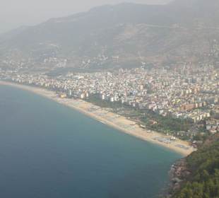 Blick von Burg auf Kleopatra Strand