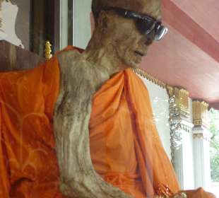 Mönch Luang Po Daeng