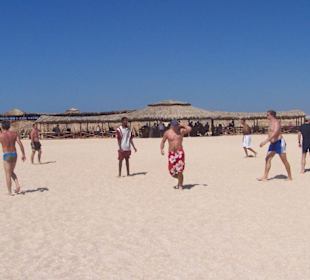 Strandfussball auf Paradise Island