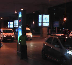 Kurzparkplatz vor dem Ausgang