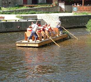 Floßfahrt auf der Moldau